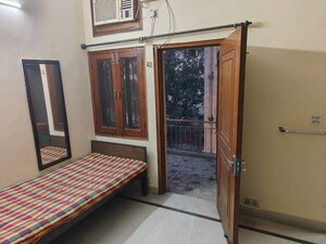 Bedroom in 3 BHK Builder Floor at Alaknanda – for Rent