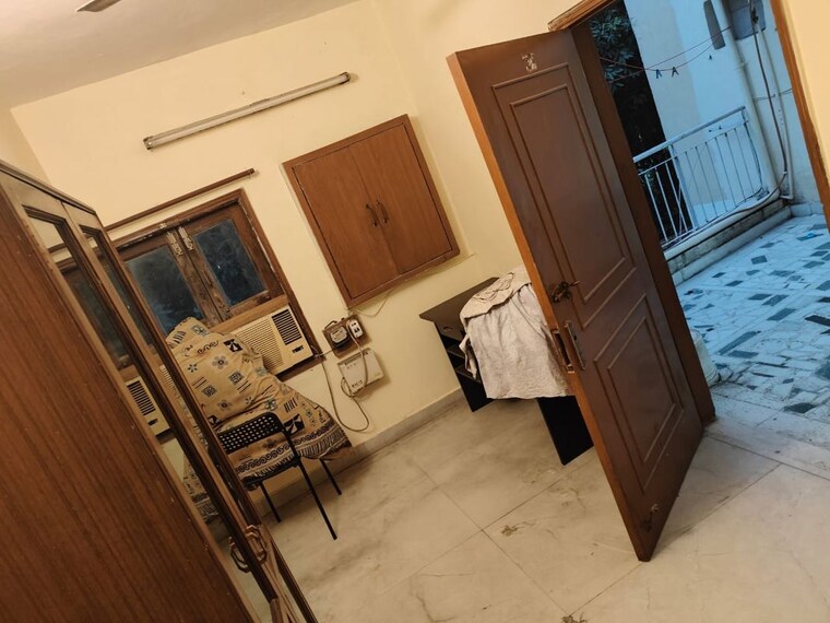Living Room, alaknanda 3 Bedroom 1300 Sq.Ft. Builder Floor In Alaknanda Delhi 10671223
