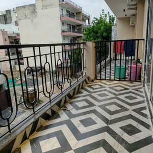 Balcony in 1 RK Builder Floor at Sector 51 – for Rent
