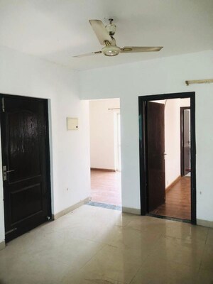 Room in 3 BHK Apartment at BPTP Park Elite Premium, Sector 84 – for Rent