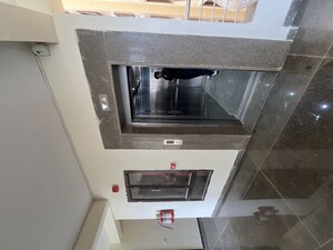 Lift in 3 BHK Apartment at Seventh The Woods Kohinoor, Aishbagh – for Sale