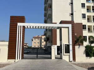 3 BHK Apartment – Exterior View View at Seventh The Woods Kohinoor, Aishbagh - for Sale