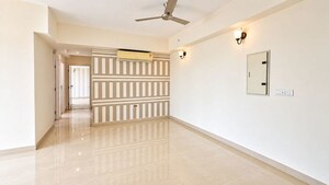 Room in 3 BHK Apartment at DLF Regal Gardens, Sector 90 – for Sale