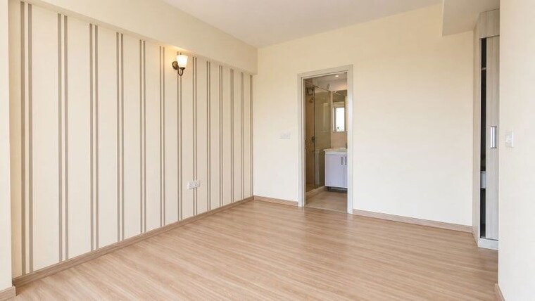 Room, dlf-regal-gardens 3 Bedroom 1730 Sq.Ft. Apartment In Sector 90 Gurgaon 10671314