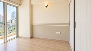 Room in 3 BHK Apartment at DLF Regal Gardens, Sector 90 – for Sale