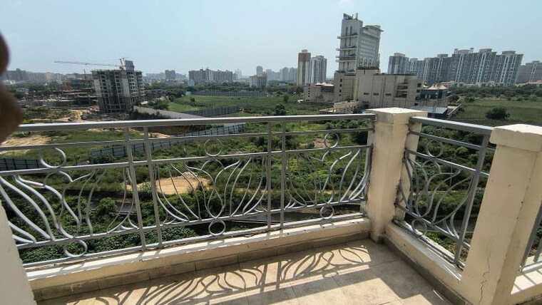 Balcony, dlf-regal-gardens 3 Bedroom 1730 Sq.Ft. Apartment In Sector 90 Gurgaon 10671314