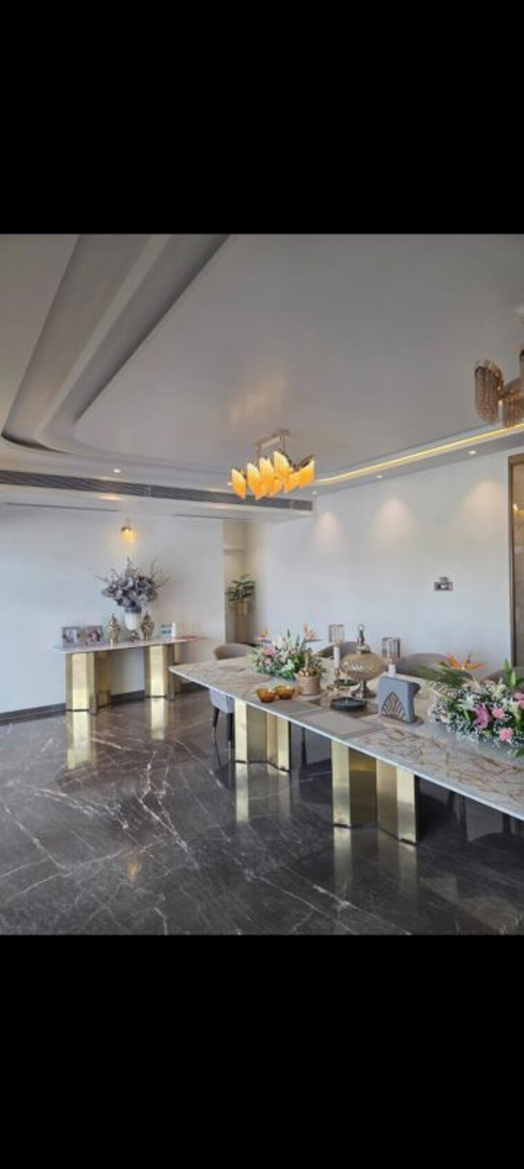 Balcony, kripa-nidhi-building 4 Bedroom 6000 Sq.Ft. Penthouse In Juhu Mumbai 10671303