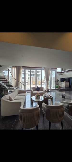 4 BHK Penthouse For Rent in Kripa Nidhi Building, Juhu