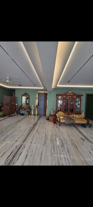 Parking in 4 BHK Penthouse at Kripa Nidhi Building, Juhu – for Rent