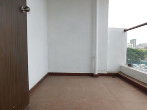 Room in 2 BHK Apartment at RR Lunkad 66 Avenue, Pimple Nilakh – for Rent