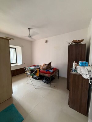 Bedroom in 2 BHK Apartment at K Raheja Vihar, Powai – for Rent