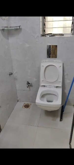 Bathroom in 1.5 BHK Apartment at Prabhadevi – for Rent