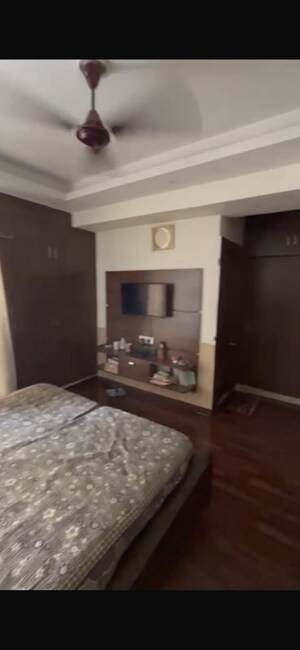 Kitchen in 6 BHK Villa at Sector 31 – for Sale