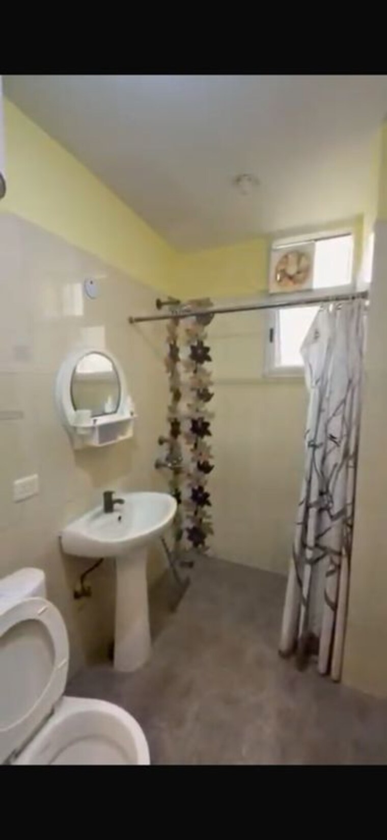 Bathroom, sector 100 6+ Bedroom 300 Sq.Mt. Villa In Sector 100 Noida 10671369