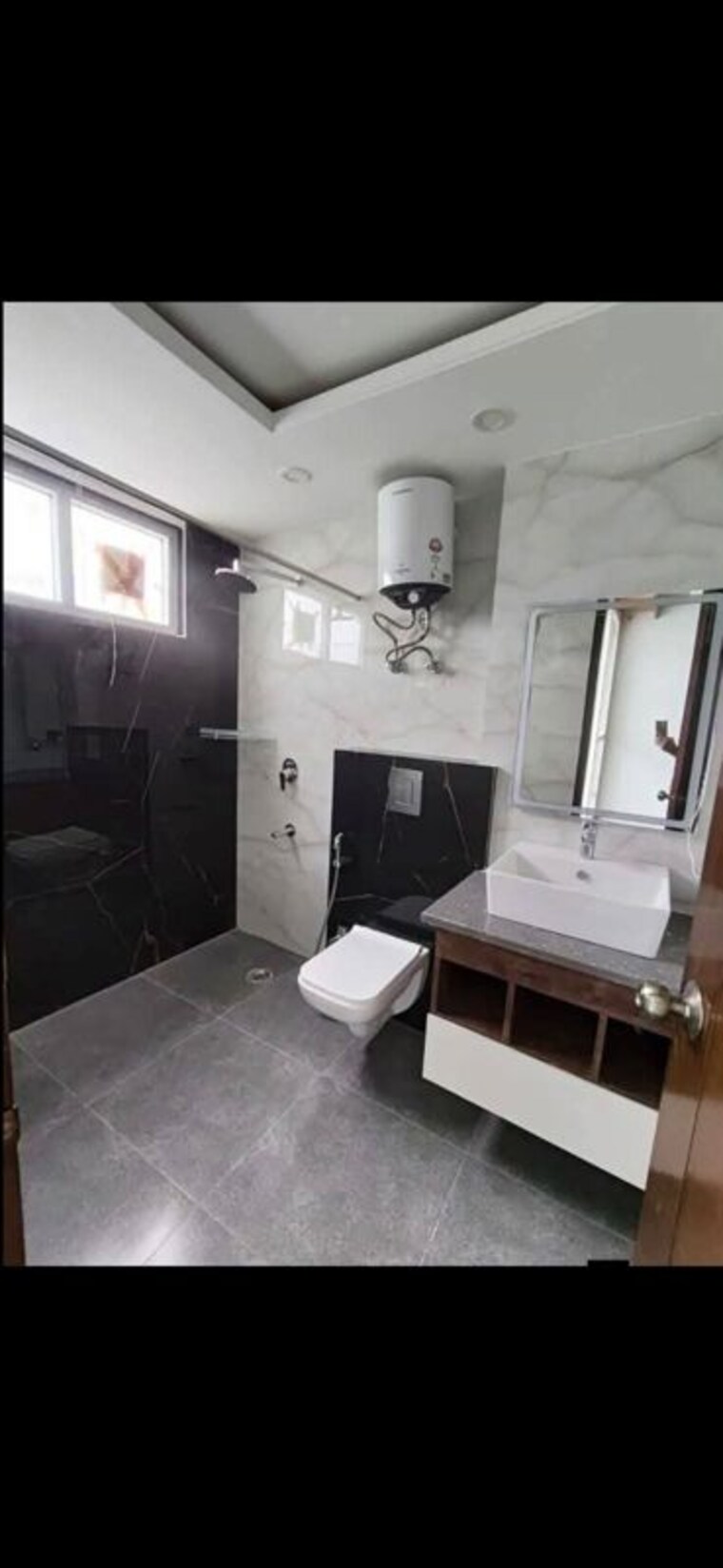 Kitchen, ireo-victory-valley 3 Bedroom 2527 Sq.Ft. Apartment In Sector 67 Gurgaon 10671380