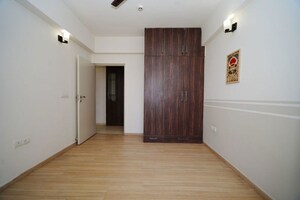 Room in 3 BHK Apartment at DLF Regal Gardens, Sector 90 – for Sale
