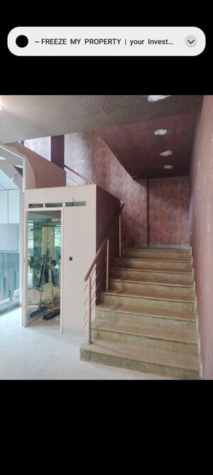 Furnished Amenities in  Showroom at Raiaskaran Turner House, Bandra West – for Rent