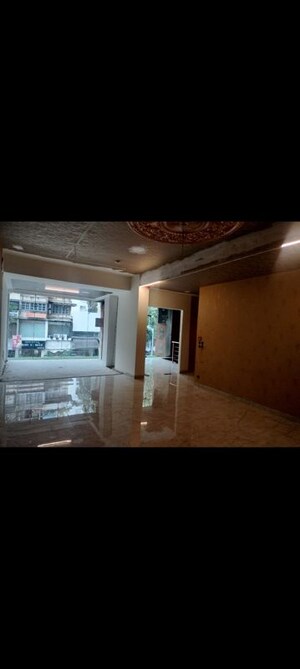  Showroom For Rent in Raiaskaran Turner House, Bandra West