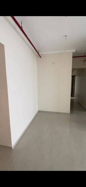 Room in 2 BHK Apartment at Sheth Auris Serenity Tower 3, Malad West – for Rent