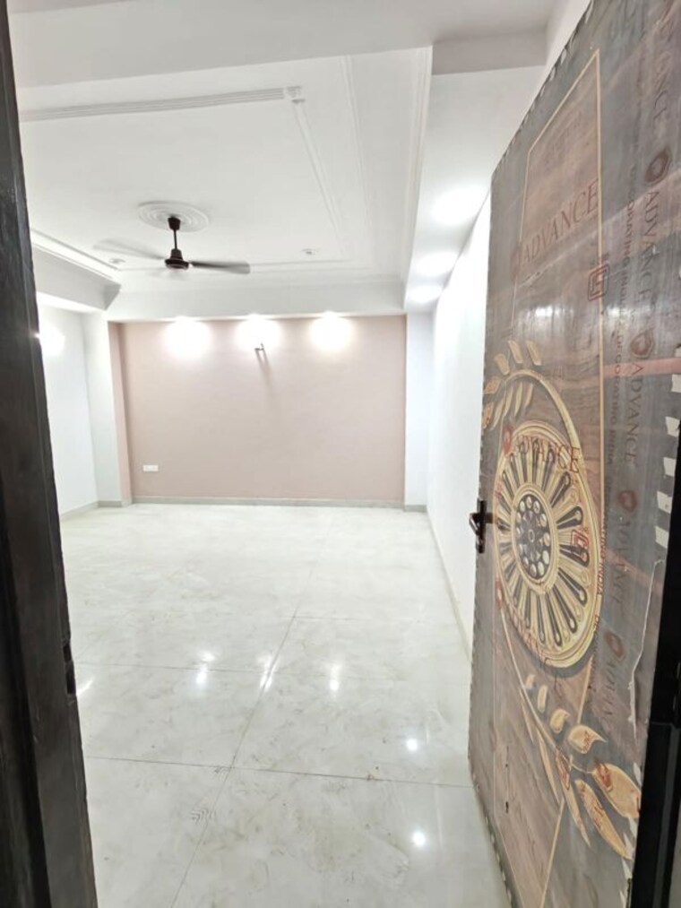 Bathroom, slf-anushree 2 Bedroom 900 Sq.Ft. Apartment In Sector 75 Faridabad 10671387