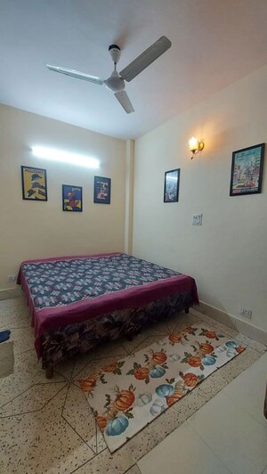 Bedroom in 1 RK Builder Floor at East Of Kailash – for Rent