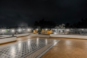 Swimming Pool in  Office Space at Bandra Kurla Complex – for Sale