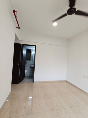 Room in 2 BHK Apartment at Mahindra Alcove, Chandivali – for Rent