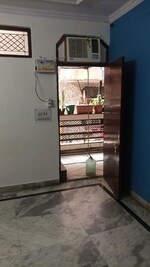 1 Rk  200 Sq.Ft. Builder Floor in East Of Kailash