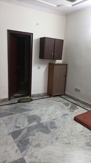 Room in 1 RK Builder Floor at East Of Kailash – for Rent