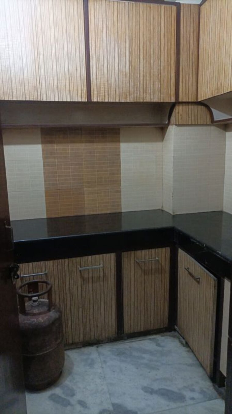 Kitchen, east of kailash 1 RK 200 Sq.Ft. Builder Floor In East Of Kailash Delhi 10671417
