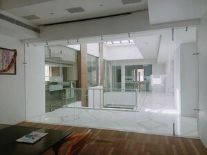  Office Space For Sale in Vaibhav Chambers, Bandra East