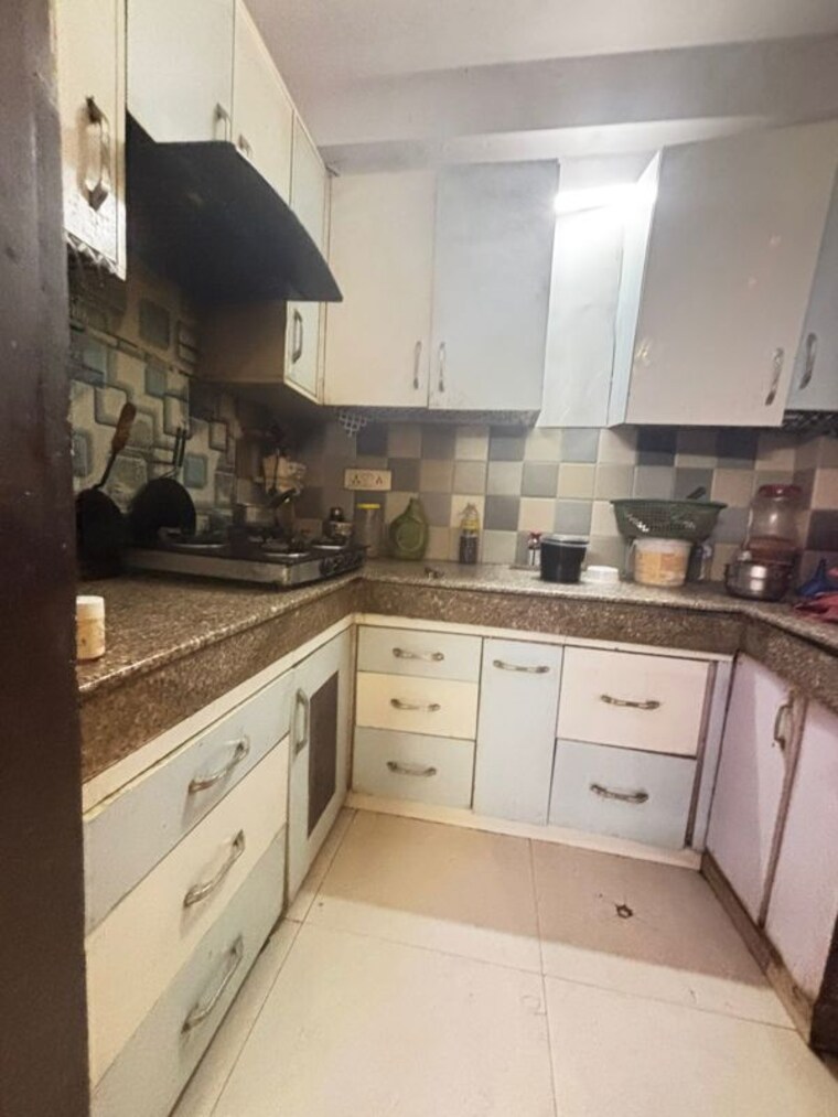 Kitchen, khanpur 2 Bedroom 100 Sq.Yd. Builder Floor In Khanpur Delhi 10671388