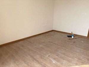 Room in 2 BHK Builder Floor at Sector 22 – for Rent