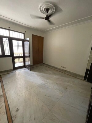 Room in 6+ BHK Villa at Sector 41 – for Sale