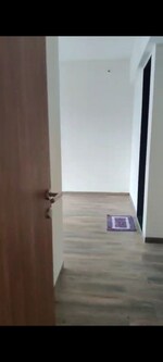2 BHK +  700 Sq.Ft. Apartment in Dadar West