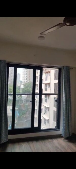 Room in 2 BHK Apartment at Dadar West – for Rent