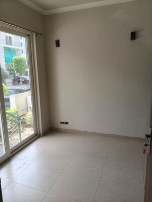 Room in 2 BHK Builder Floor at Sector 22 – for Rent