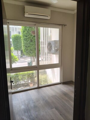 Room in 2 BHK Builder Floor at Sector 22 – for Rent