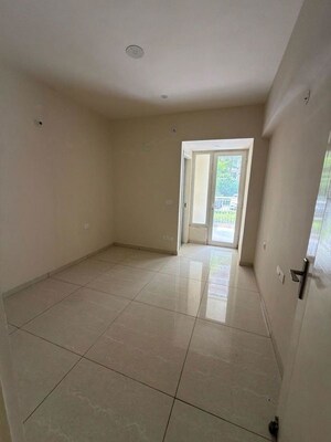 Building Lobby in 3 BHK Builder Floor at Sector 21 – for Rent