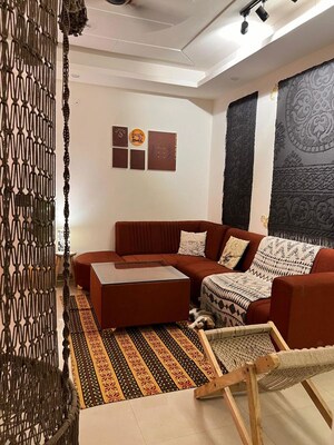 Living Room in 2 BHK Builder Floor at Saket – for Rent