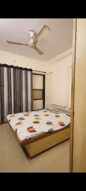 Bedroom in 1 BHK Apartment at Heritage View Vile Parle, Vile Parle West – for Rent