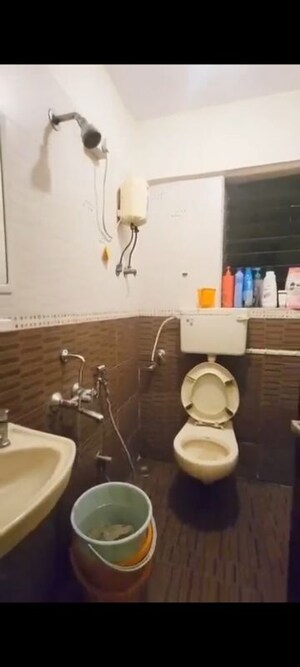 Bathroom in 1 BHK Apartment at Heritage View Vile Parle, Vile Parle West – for Rent