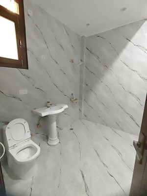 Bathroom in 3 BHK Builder Floor at Sector 23 – for Rent