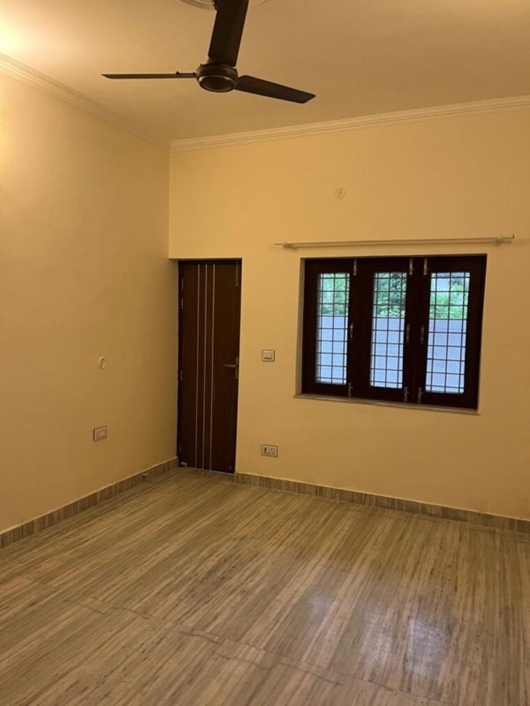 Room, aman vihar 3 Bedroom 1800 Sq.Ft. Builder Floor In Aman Vihar Dehradun 10671486