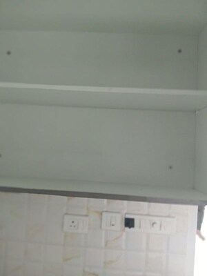 Furnished Amenities in 3 BHK Apartment at Kalpataru Immensa, Kolshet Road – for Rent