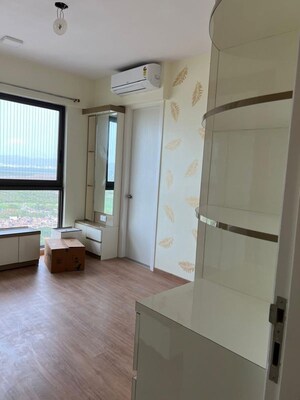 1 BHK Apartment For Rent in Hiranandani Regent Hill, Powai