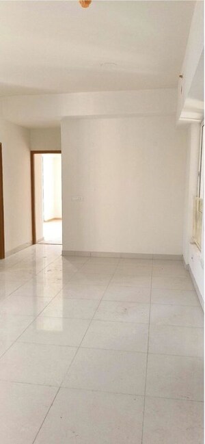 Room in 3 BHK Builder Floor at Sector 21 – for Rent