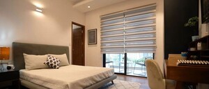 Room in 3 BHK Builder Floor at Sector 21 – for Rent