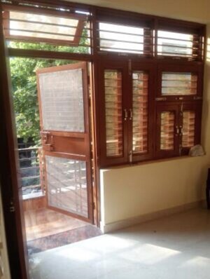 Room in 1 BHK Independent House at Mu 1 Greater Noida – for Rent