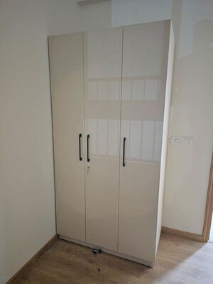 Room in 3 BHK Builder Floor at Sector 22 – for Rent
